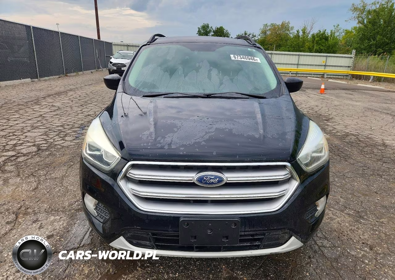 2017 Ford Escape Se VIN:1FMCU9GD4HU123456 - 5