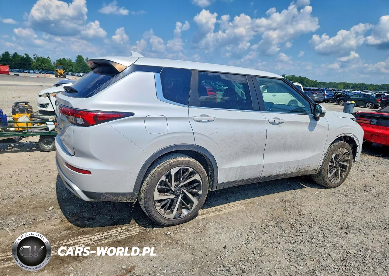 2022 Mitsubishi Outlander Se VIN:JA4J3UA87NZ084466 - 3