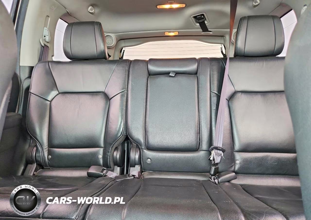 2012 Honda Pilot Touring VIN:5FNYF4H92CB042445 - 10