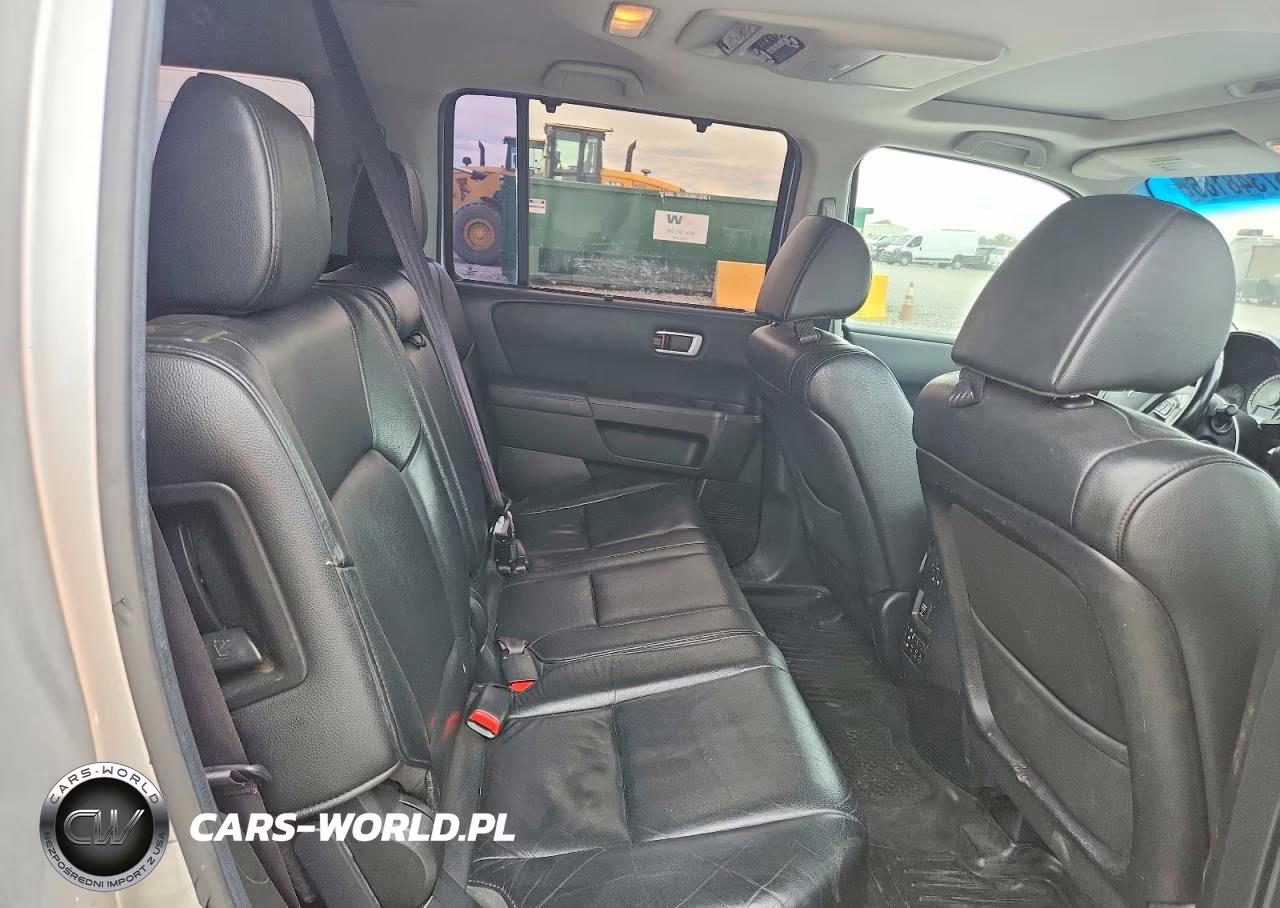 2012 Honda Pilot Touring VIN:5FNYF4H92CB042445 - 11