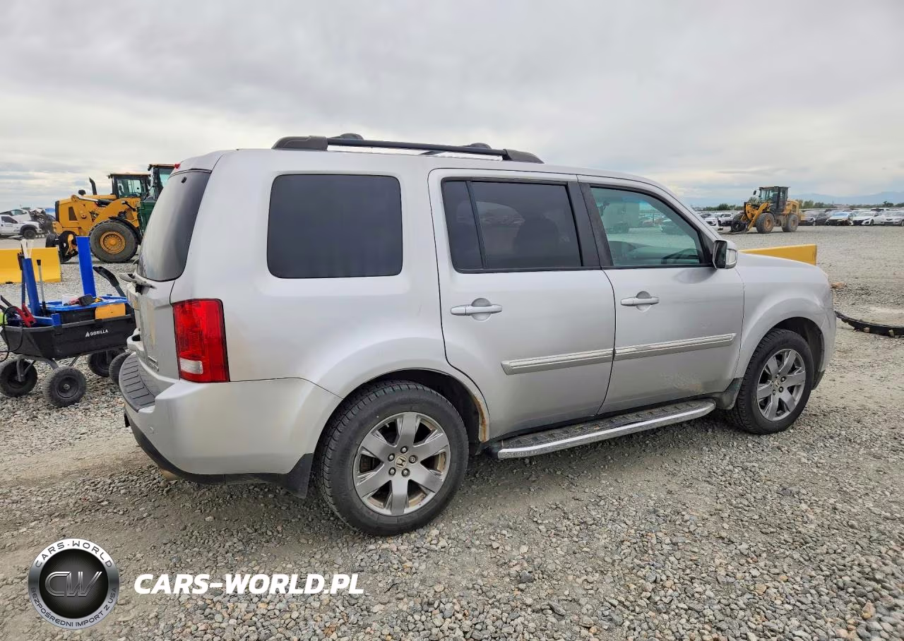 2012 Honda Pilot Touring VIN:5FNYF4H92CB042445 - 3