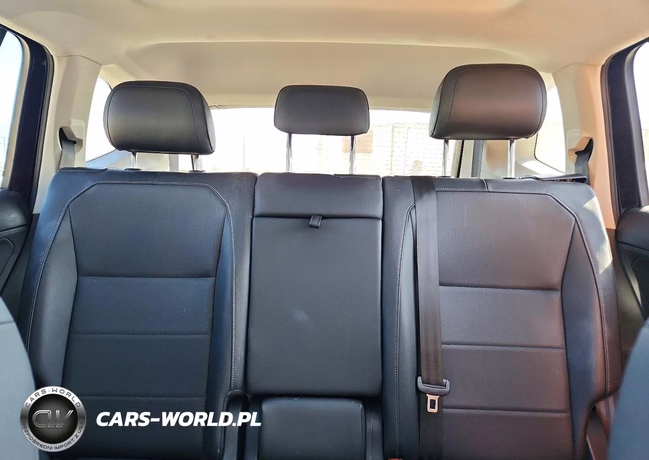 2019 Volkswagen Tiguan Se VIN:3VV3B7AX3KM121649 - 10