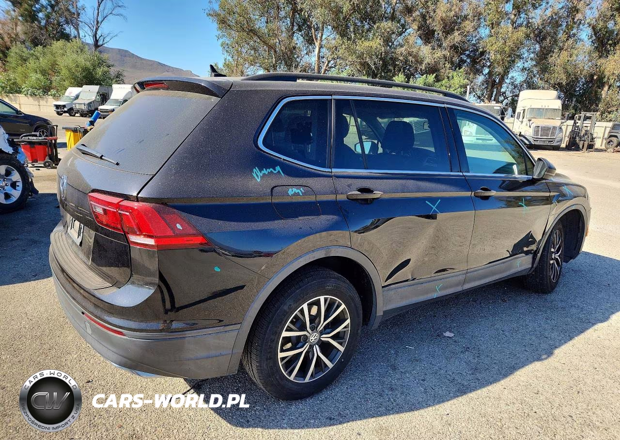 2019 Volkswagen Tiguan Se VIN:3VV3B7AX3KM121649 - 3
