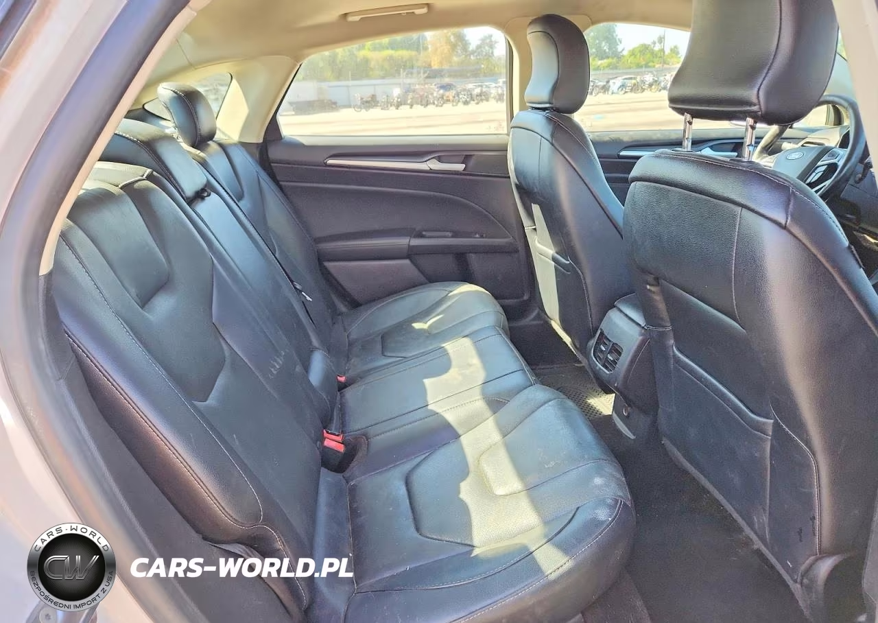 2018 Ford Fusion Titanium-Platinum VIN:3FA6P0D90JR206327 - 10