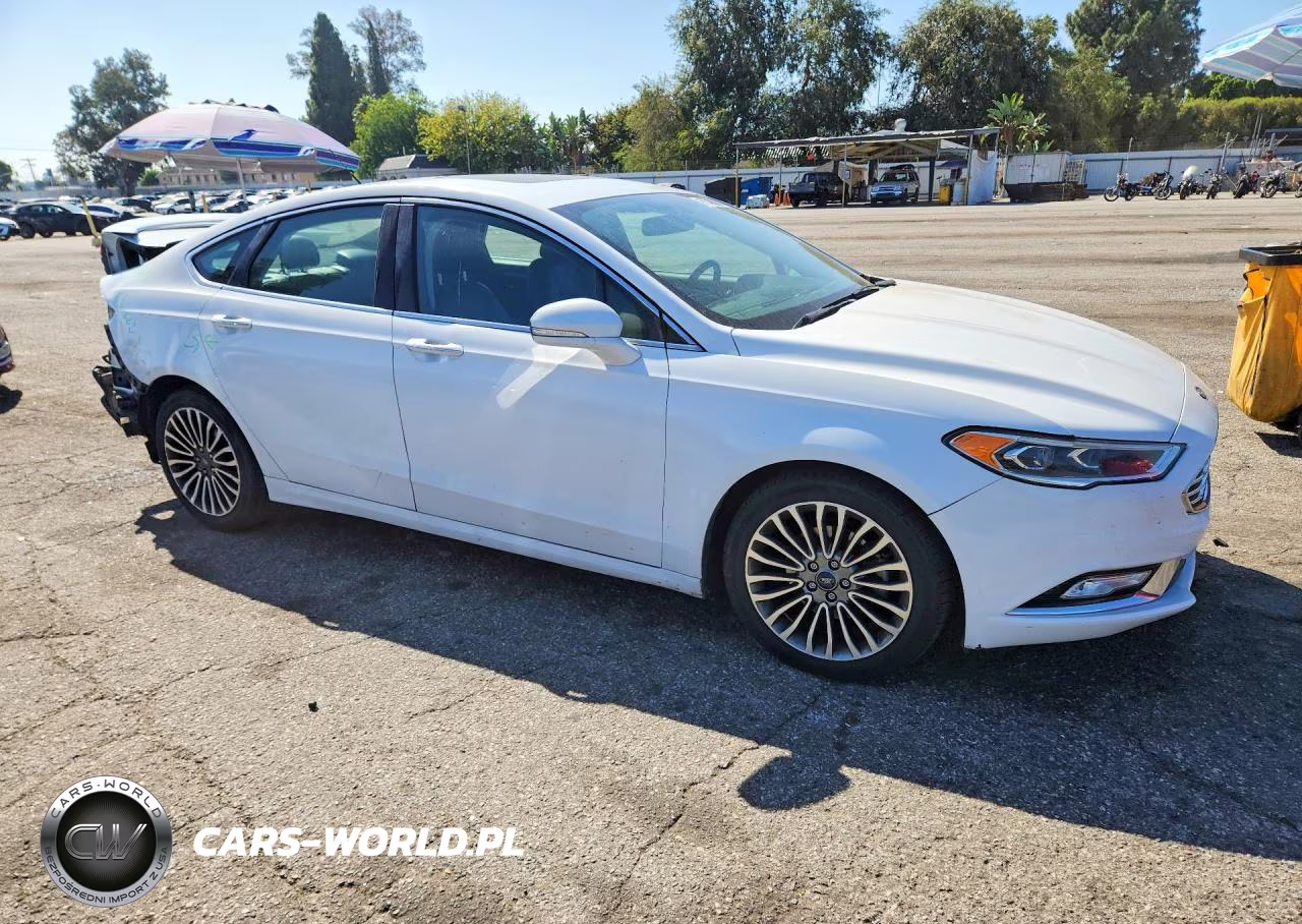 2018 Ford Fusion Titanium-Platinum VIN:3FA6P0D90JR206327 - 4