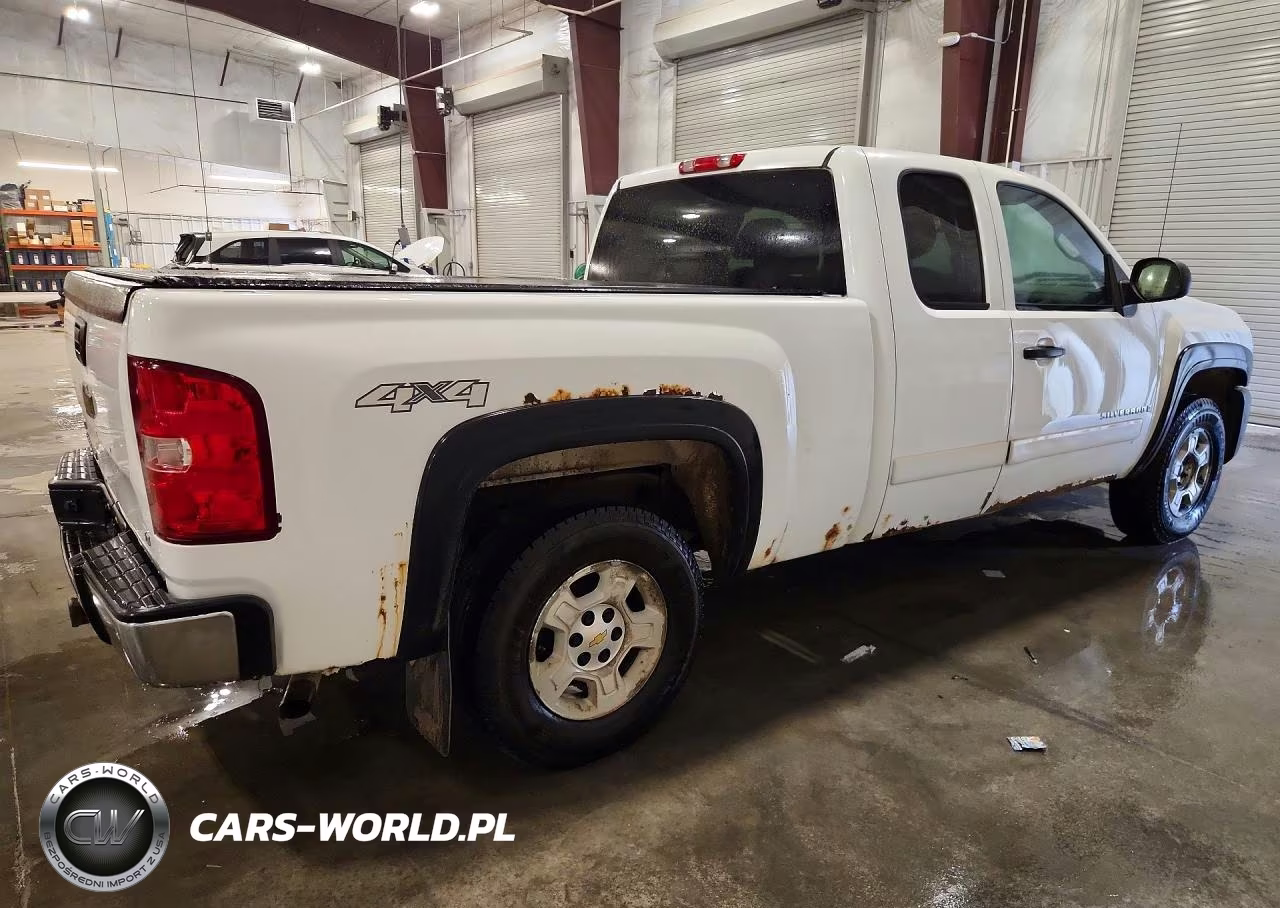2008 Chevrolet Silverado K1500 VIN:1GCEK19048Z318400 - 3