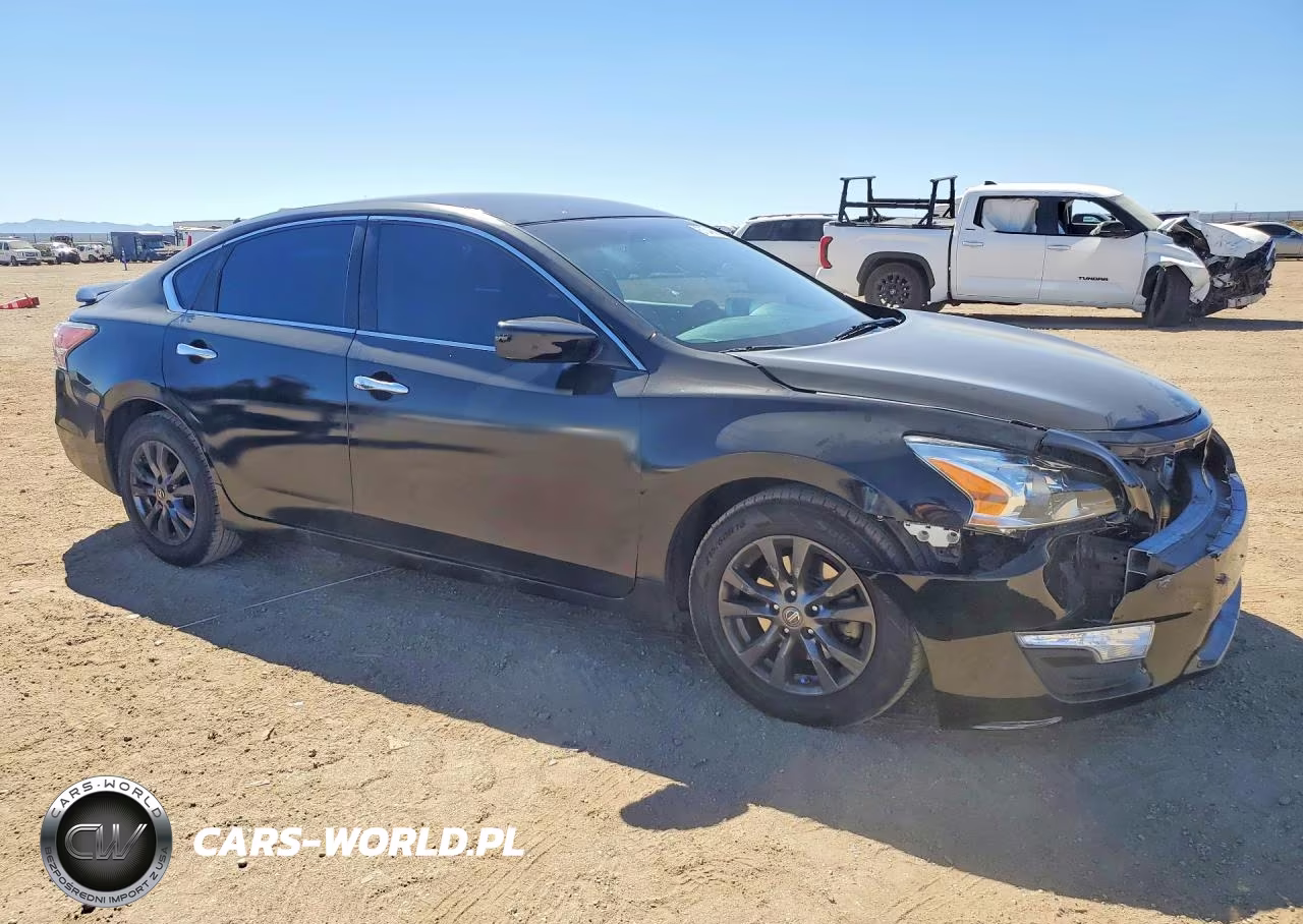2015 Nissan Altima 2.5 S VIN:1N4AL3AP2FC466101 - 4