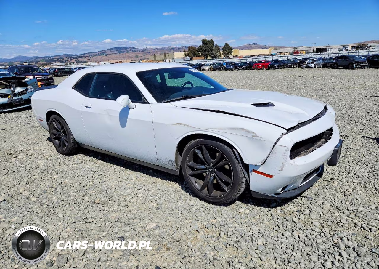 2018 Dodge Challenger Sxt VIN:2C3CDZAG7JH229214 - 4