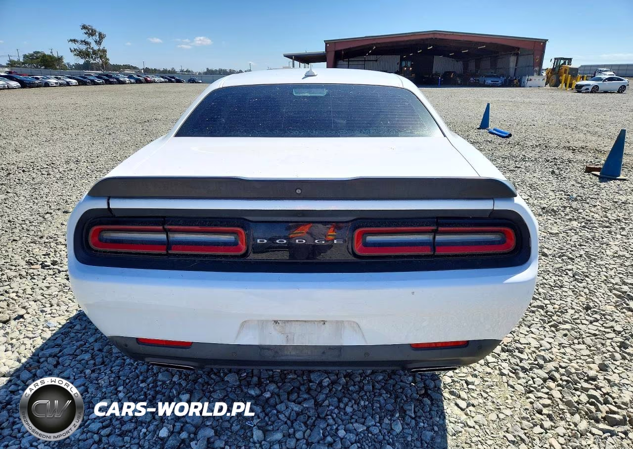 2018 Dodge Challenger Sxt VIN:2C3CDZAG7JH229214 - 6