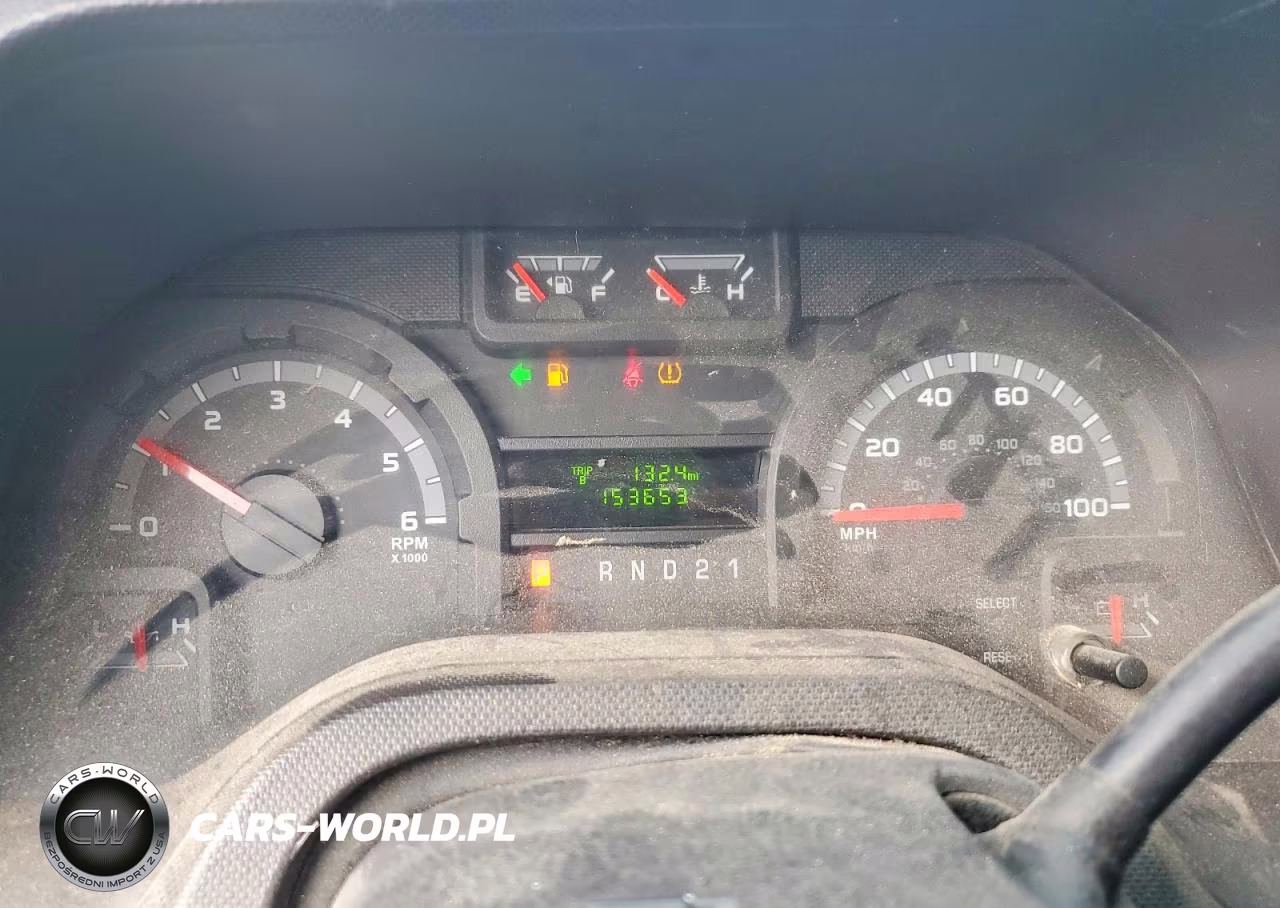 2013 Ford Econoline E150 Van VIN:1FTNE1EW0DDA76181 - 9