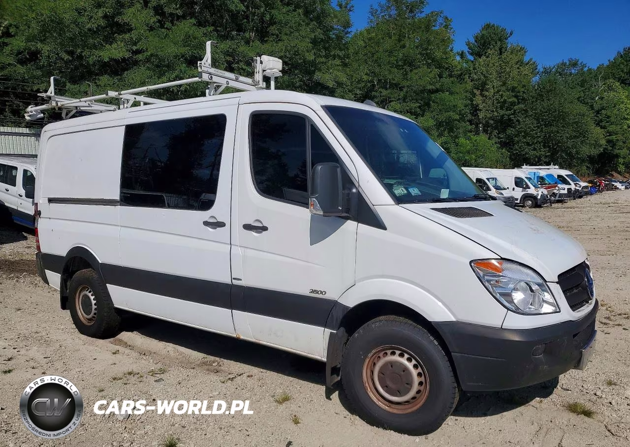 2012 Mercedes-Benz Sprinter 2500 VIN:WD3PE7CC7C5711209 - 4