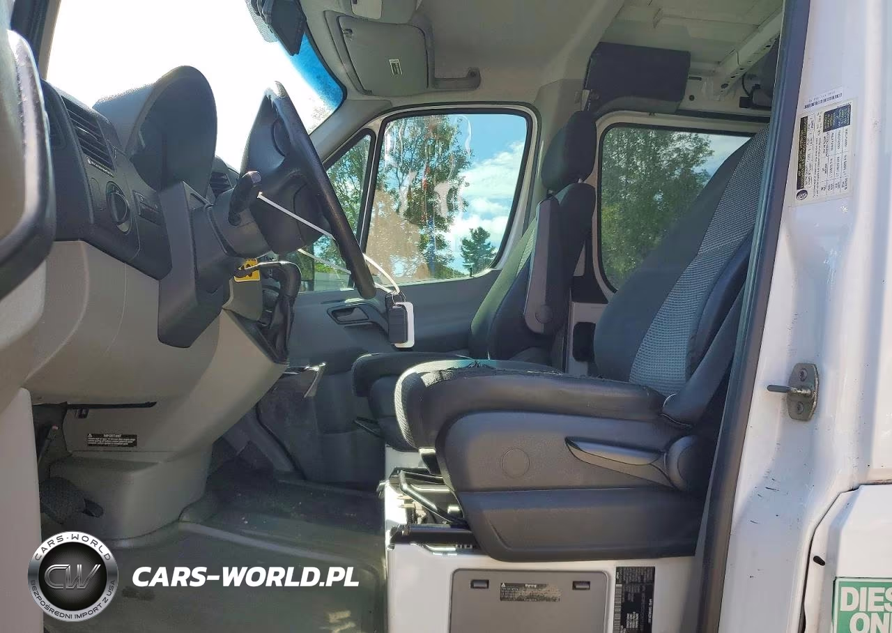 2012 Mercedes-Benz Sprinter 2500 VIN:WD3PE7CC7C5711209 - 7