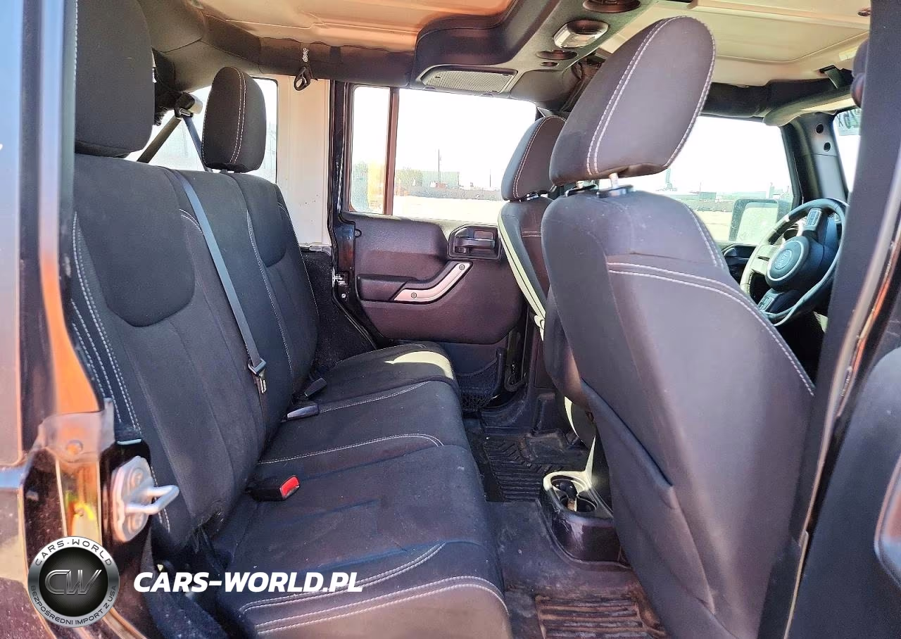 2015 Jeep Wrangler Unlimited Sahara VIN:1C4BJWEG6FL726726 - 11