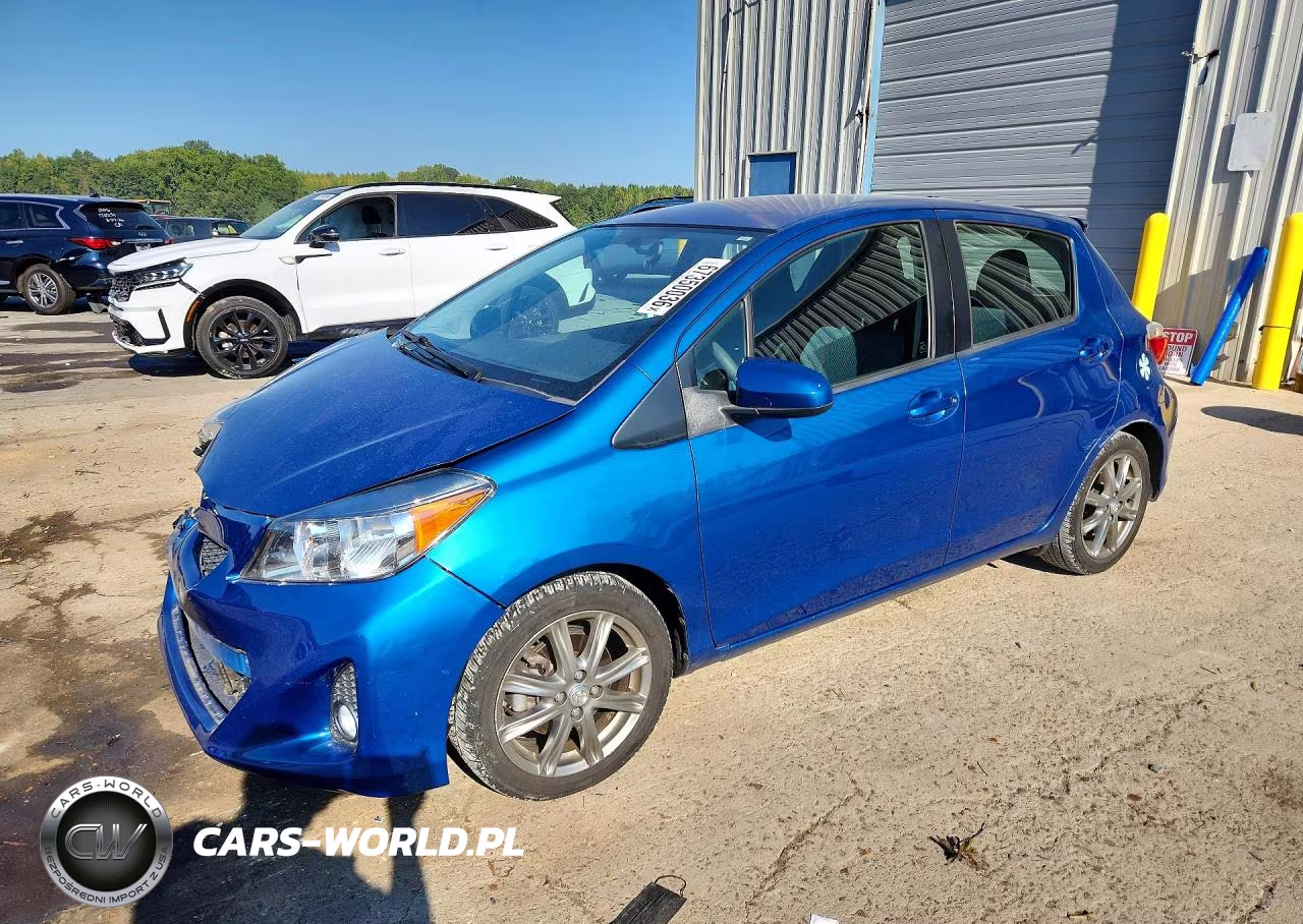 2012 Toyota Yaris 5-Door Se
