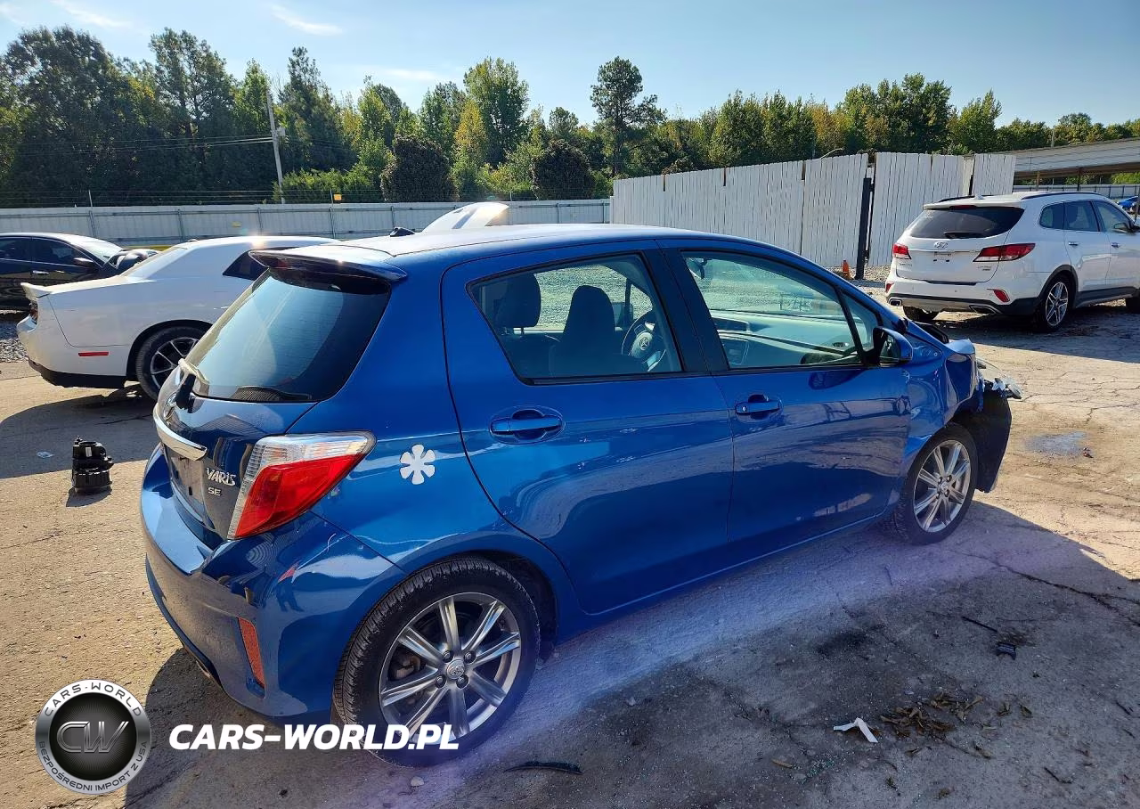 2012 Toyota Yaris 5-Door Se VIN:JTDKTUD3XCD508744 - 3