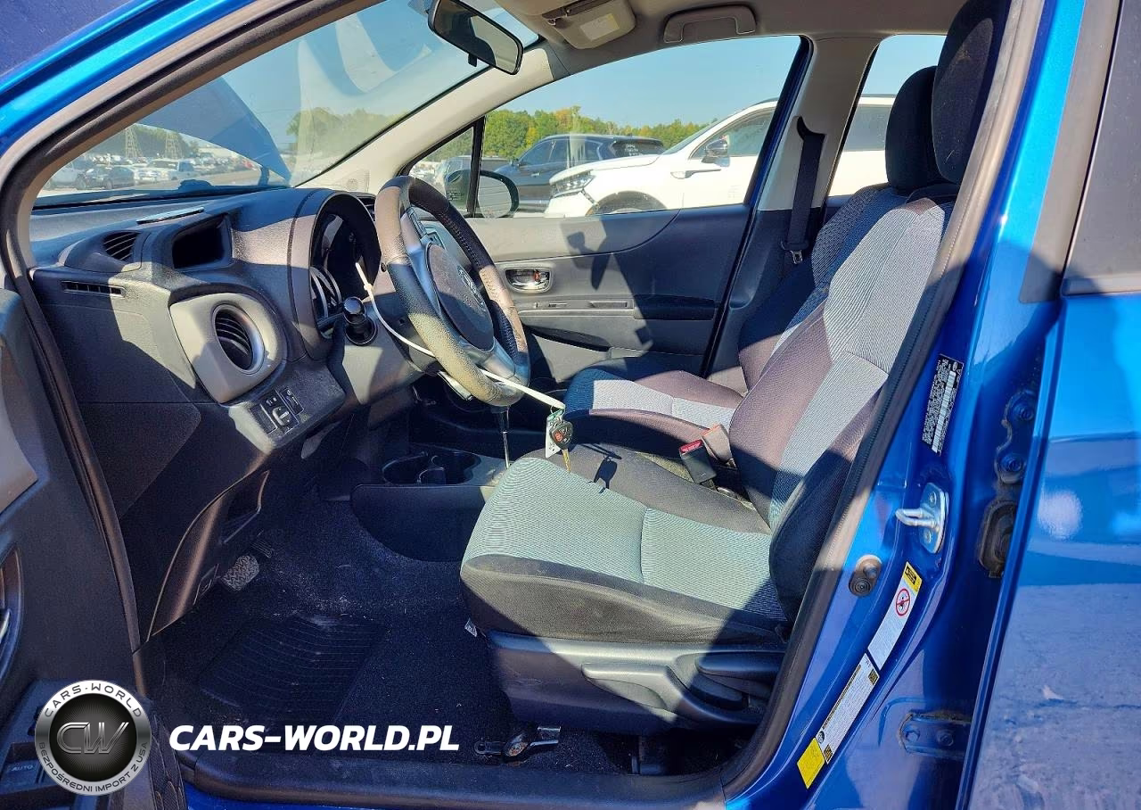 2012 Toyota Yaris 5-Door Se VIN:JTDKTUD3XCD508744 - 7