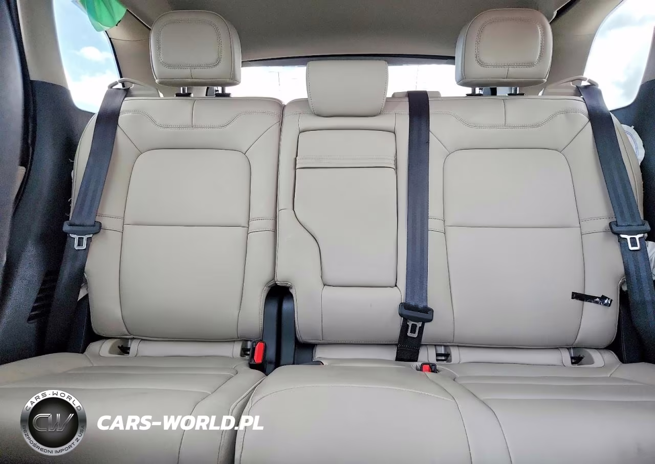 2025 Lincoln Corsair Premiere VIN:5LMCJ1CA4SUL13027 - 10