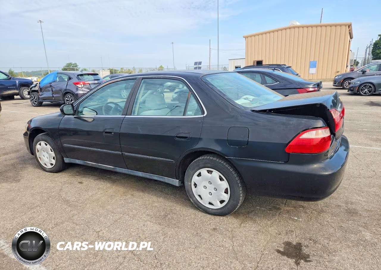2000 Honda Accord Lx VIN:1HGCG5640YA033801 - 2
