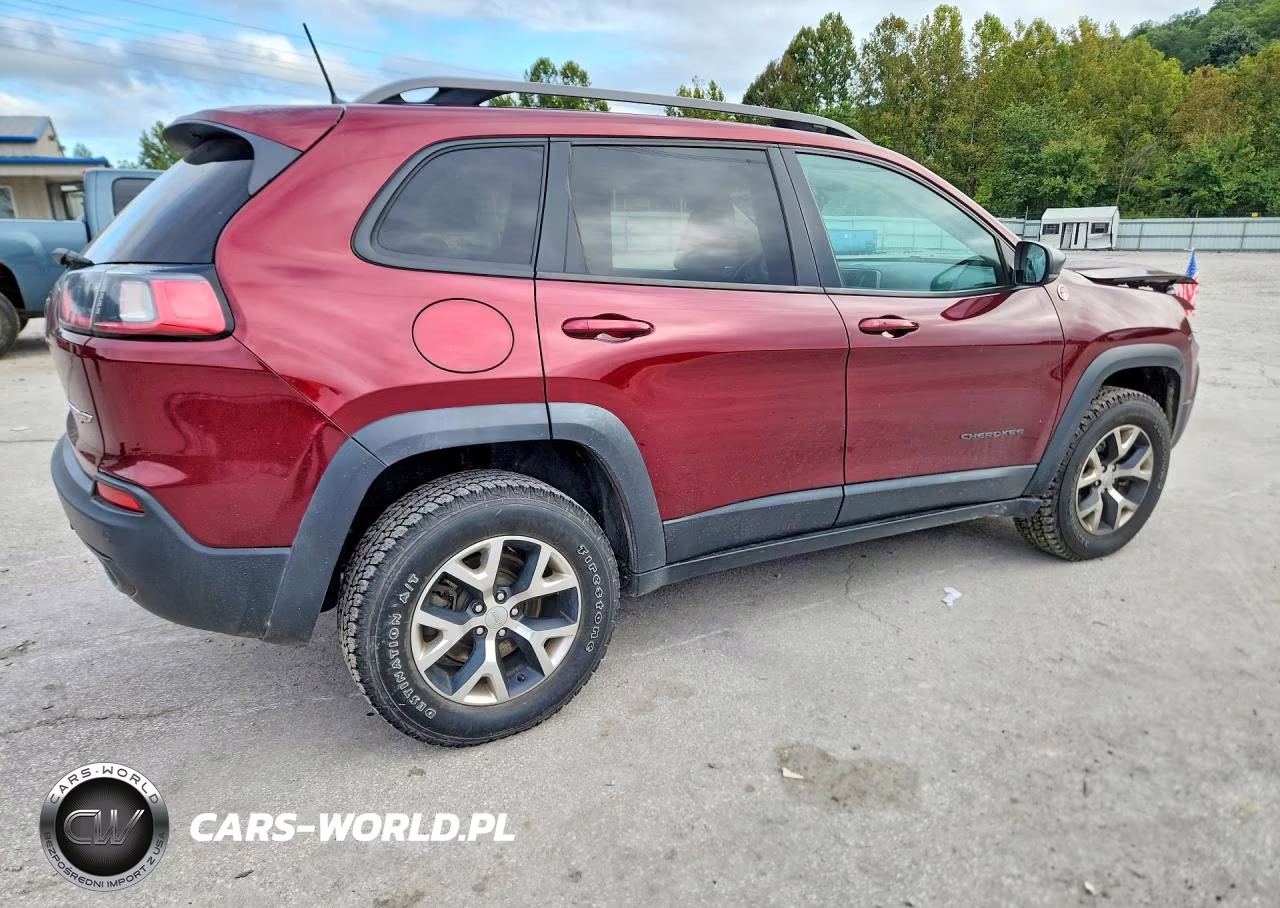 2019 Jeep Cherokee Trailhawk VIN:1C4PJMBX3KD217888 - 3