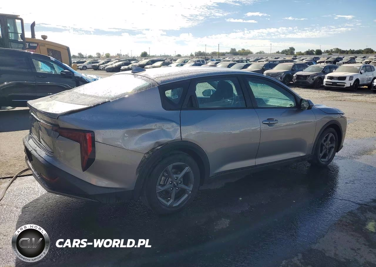 2025 Kia K4 Lxs VIN:3KPFT4DEXSE067066 - 3