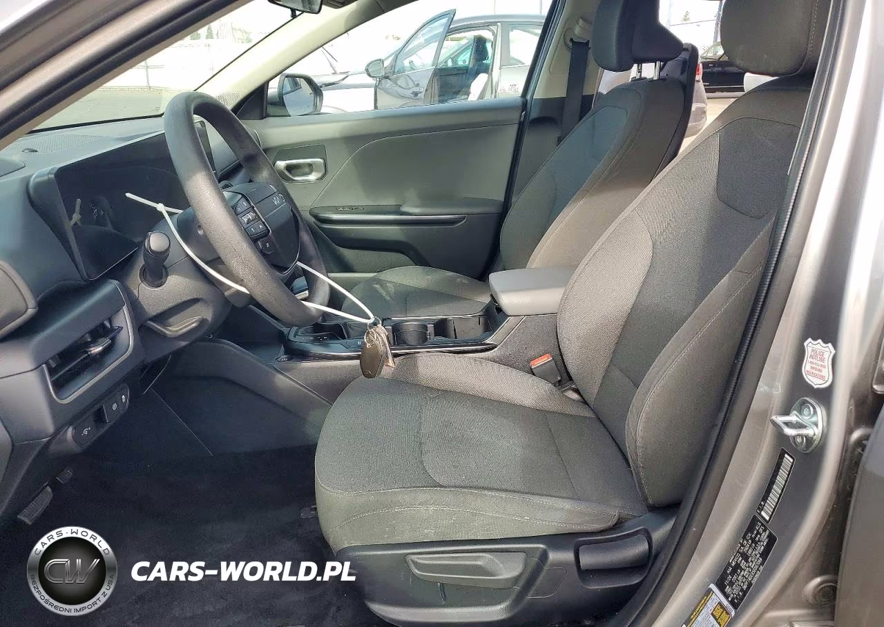 2025 Kia K4 Lxs VIN:3KPFT4DEXSE067066 - 7
