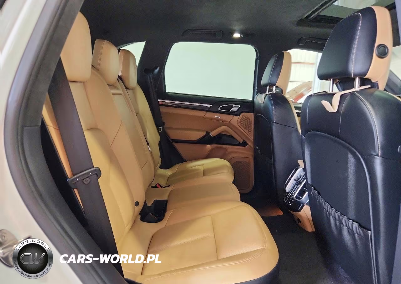 2014 Porsche Cayenne Turbo VIN:WP1AC2A20ELA80928 - 11