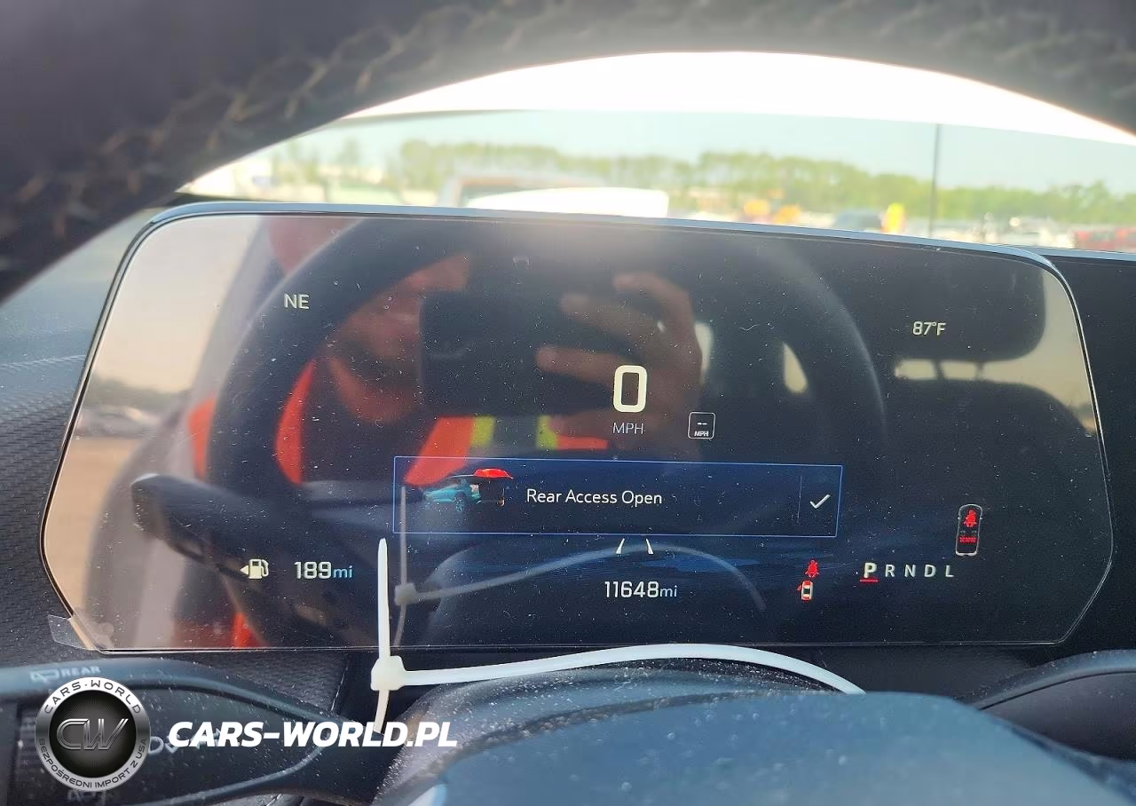 2025 Chevrolet Equinox Lt VIN:3GNAXHEG1SL287768 - 9