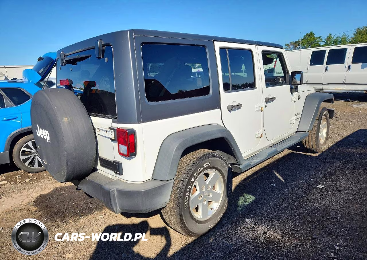 2015 Jeep Wrangler Unlimited Sport VIN:1C4BJWDG1FL590412 - 3