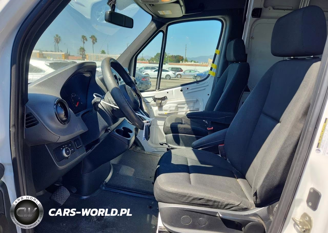 2019 Mercedes-Benz Sprinter 2500-3500 Delivery Van VIN:WD3PF0CD7KP116456 - 7