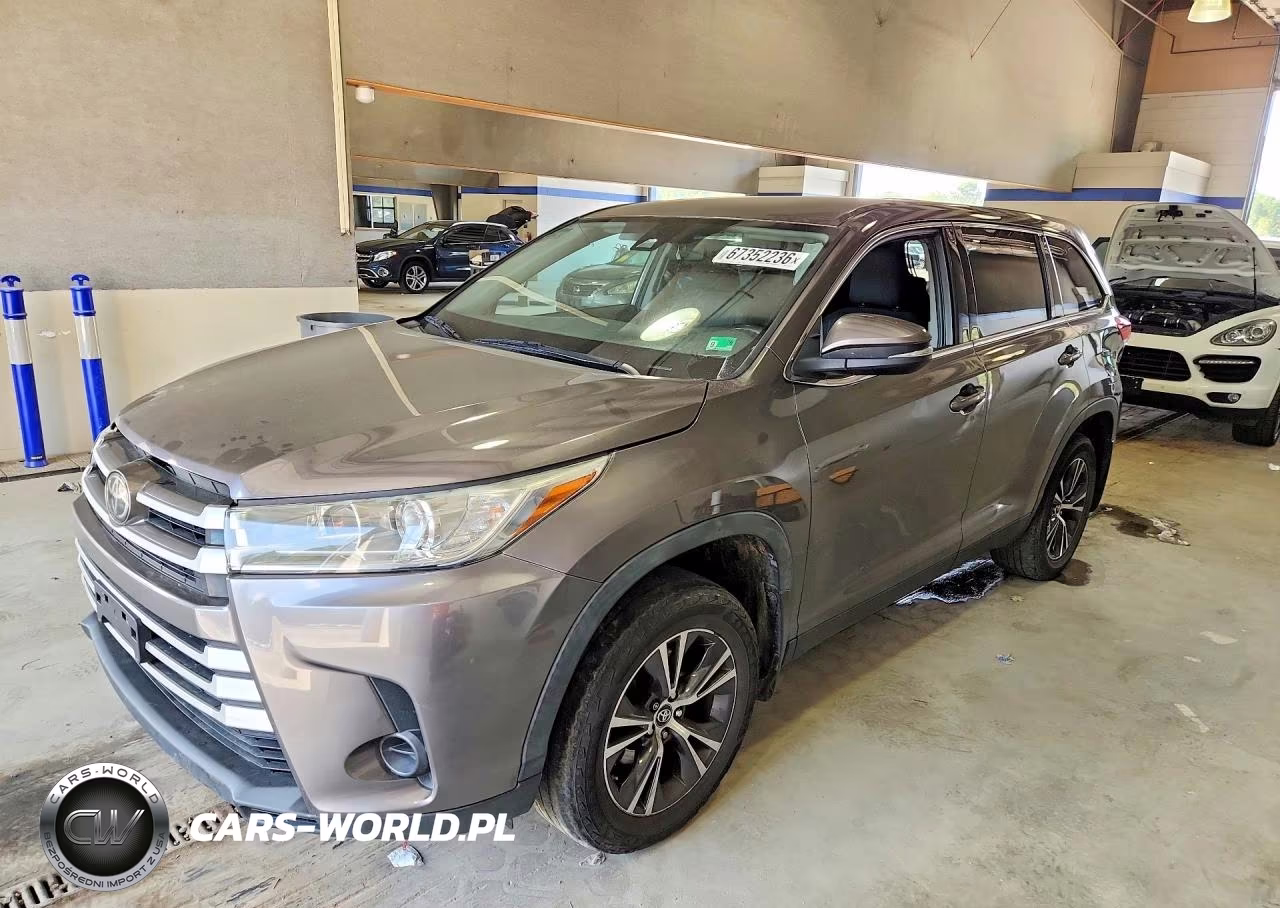 2019 Toyota Highlander Le