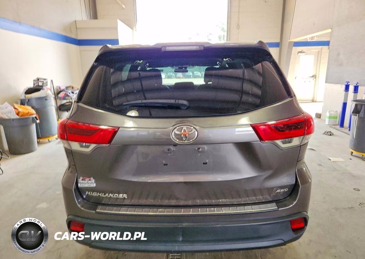 2019 Toyota Highlander Le VIN:5TDBZRFH1KS735795 - 6