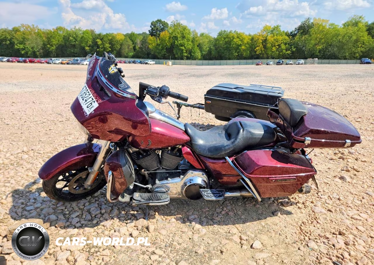 2015 Harley-Davidson Flhx Street Glide VIN:1HD1KBM14FB629639 - 3