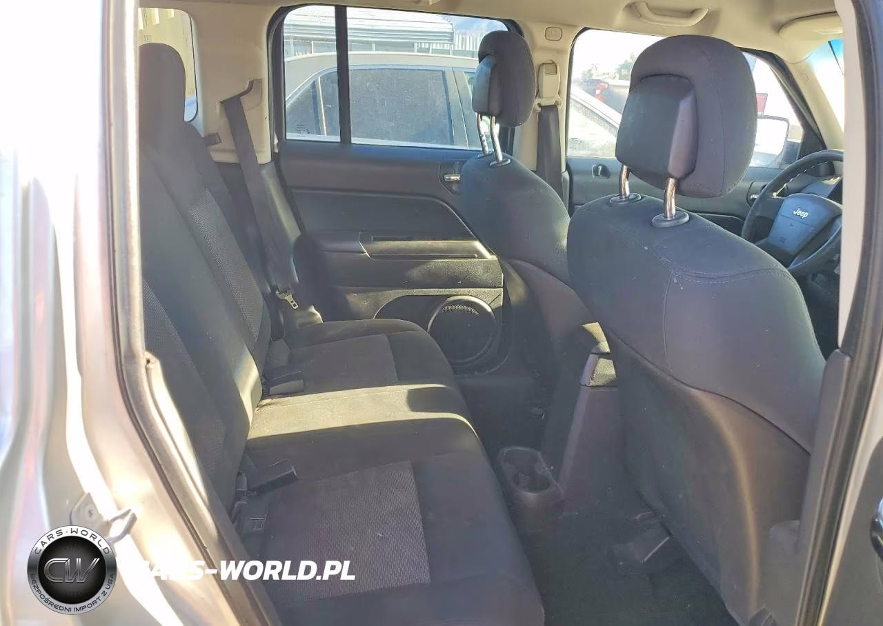 2010 Jeep Patriot Sport VIN:1J4NT2GB5AD531621 - 11