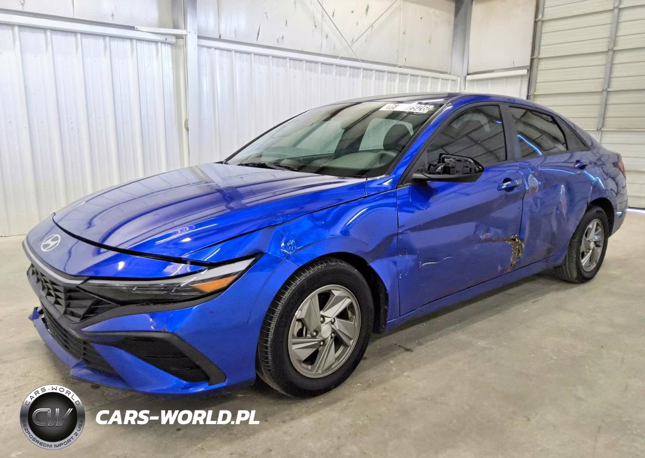 2025 Hyundai Elantra Se