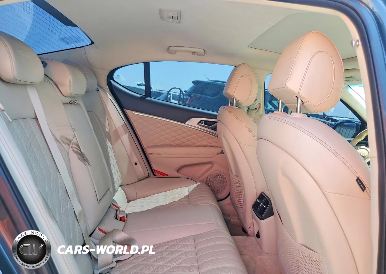 2019 Genesis G70 3.3T Design Edition VIN:KMTG34LE7KU020778 - 10