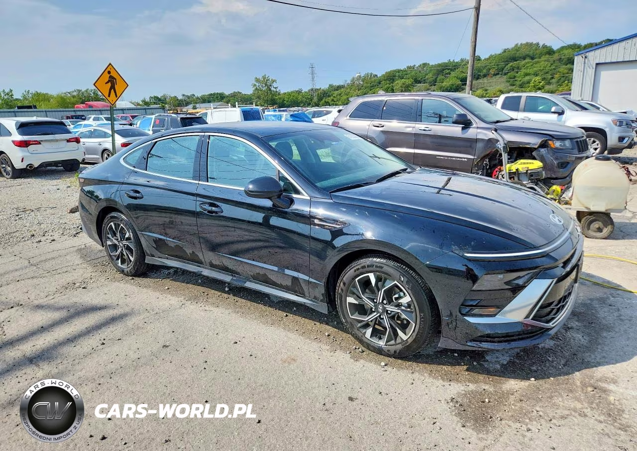 2025 Hyundai Sonata Sel VIN:KMHL64JA0SA505569 - 4