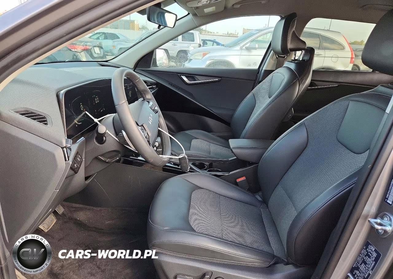 2025 Kia Niro Ex VIN:KNDCR3LE9S5269034 - 7