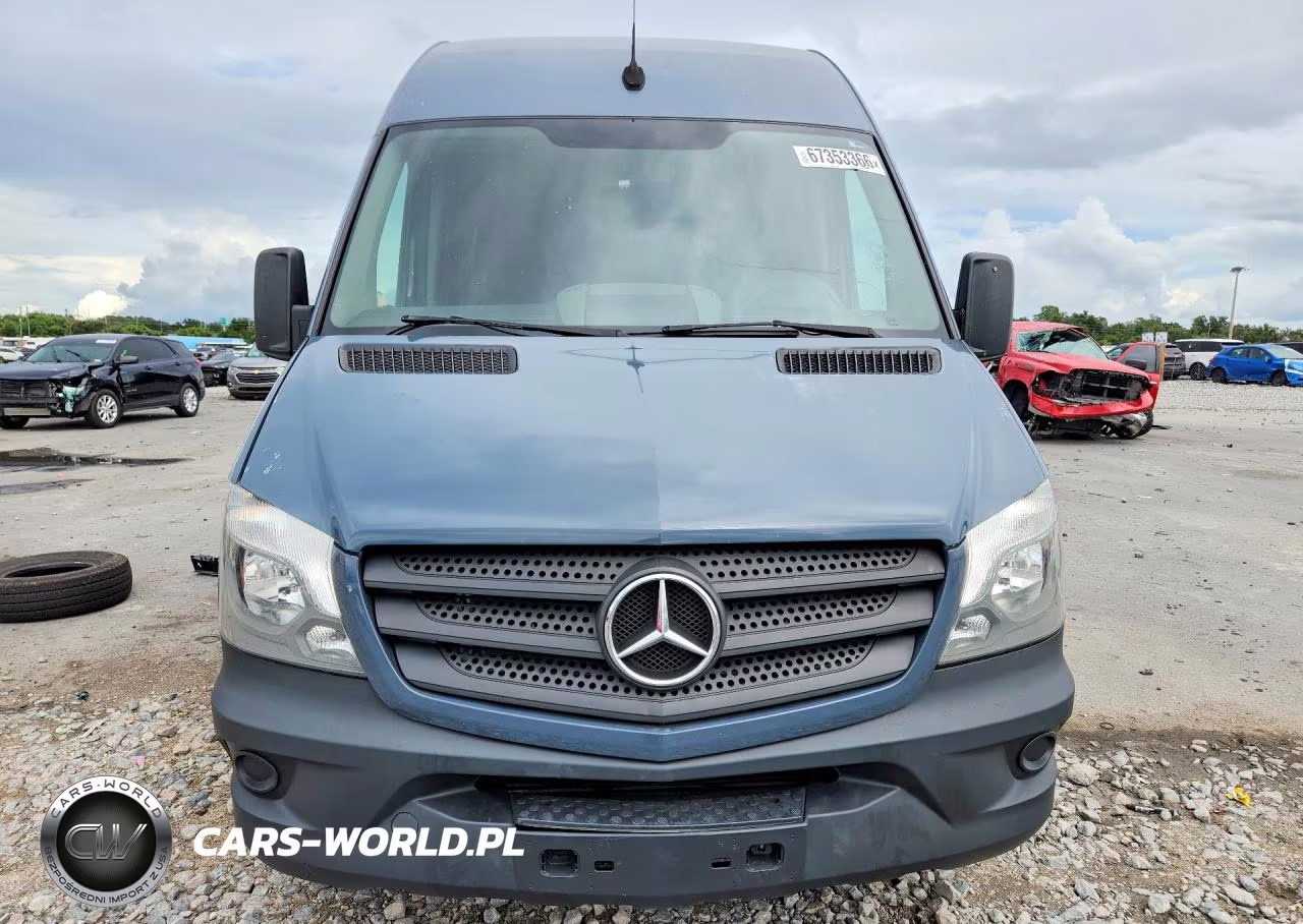 2018 Mercedes-Benz Sprinter 2500 Delivery Van VIN:WD3PE7CD5JP642630 - 5