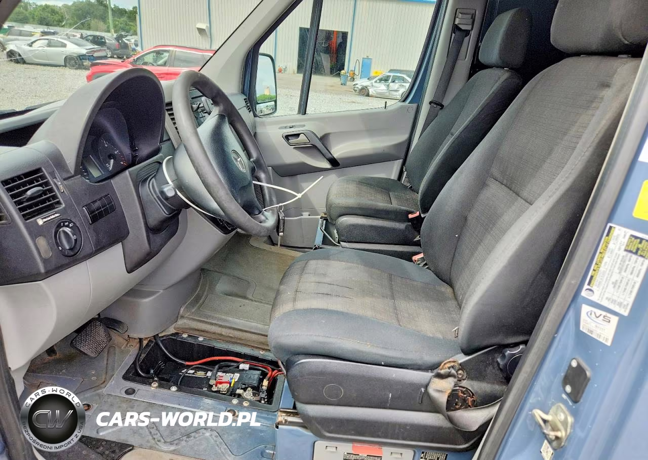 2018 Mercedes-Benz Sprinter 2500 Delivery Van VIN:WD3PE7CD5JP642630 - 7