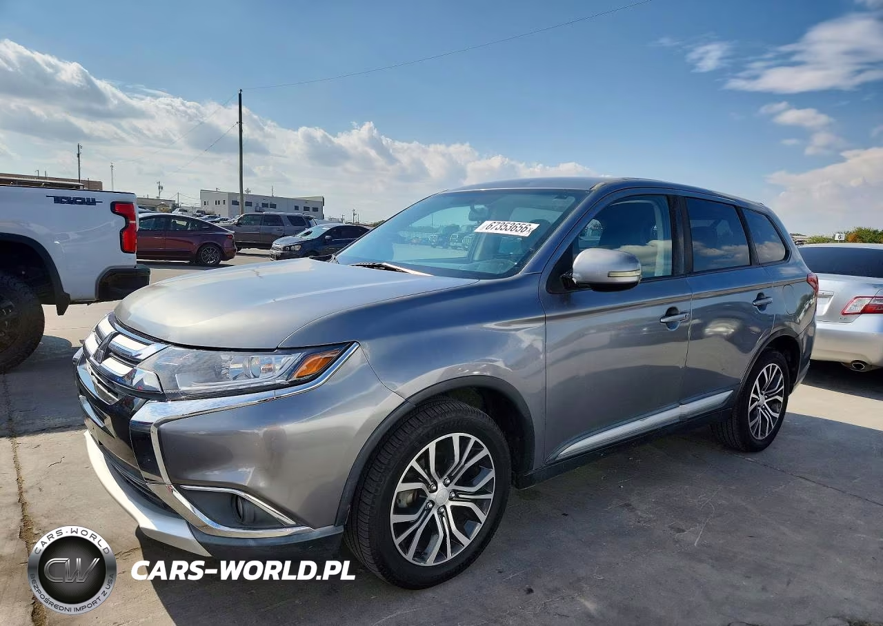 2018 Mitsubishi Outlander Se – zdjęcie 1 z 13