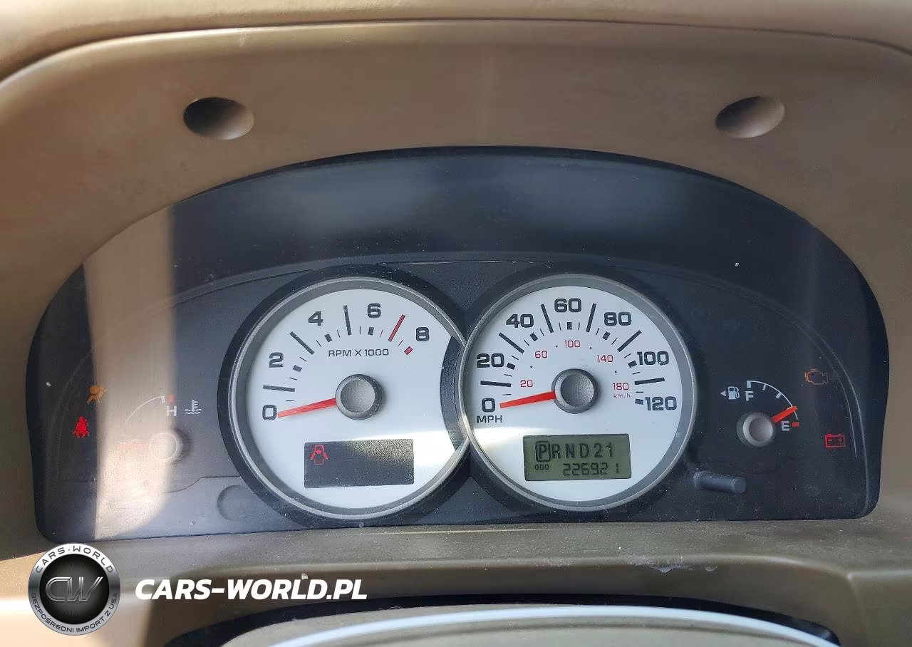 2005 Ford Escape Xlt VIN:1FMYU03155KA25639 - 9