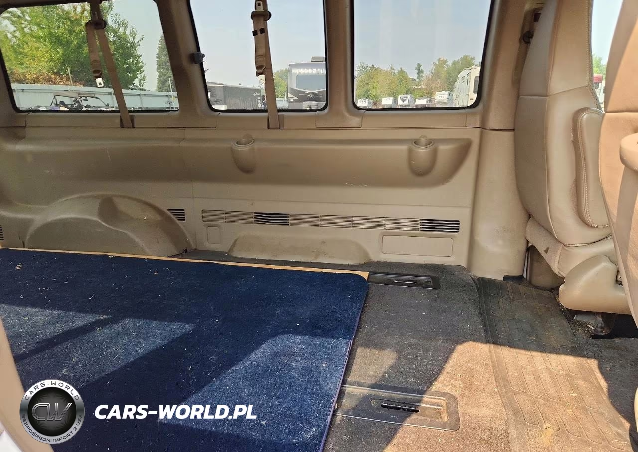 2008 Chev Express VIN:1GNFH154X81131731 - 11