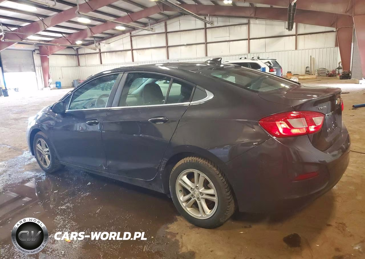2017 Chevrolet Cruze Lt VIN:1G1BE5SM3H7109684 - 2