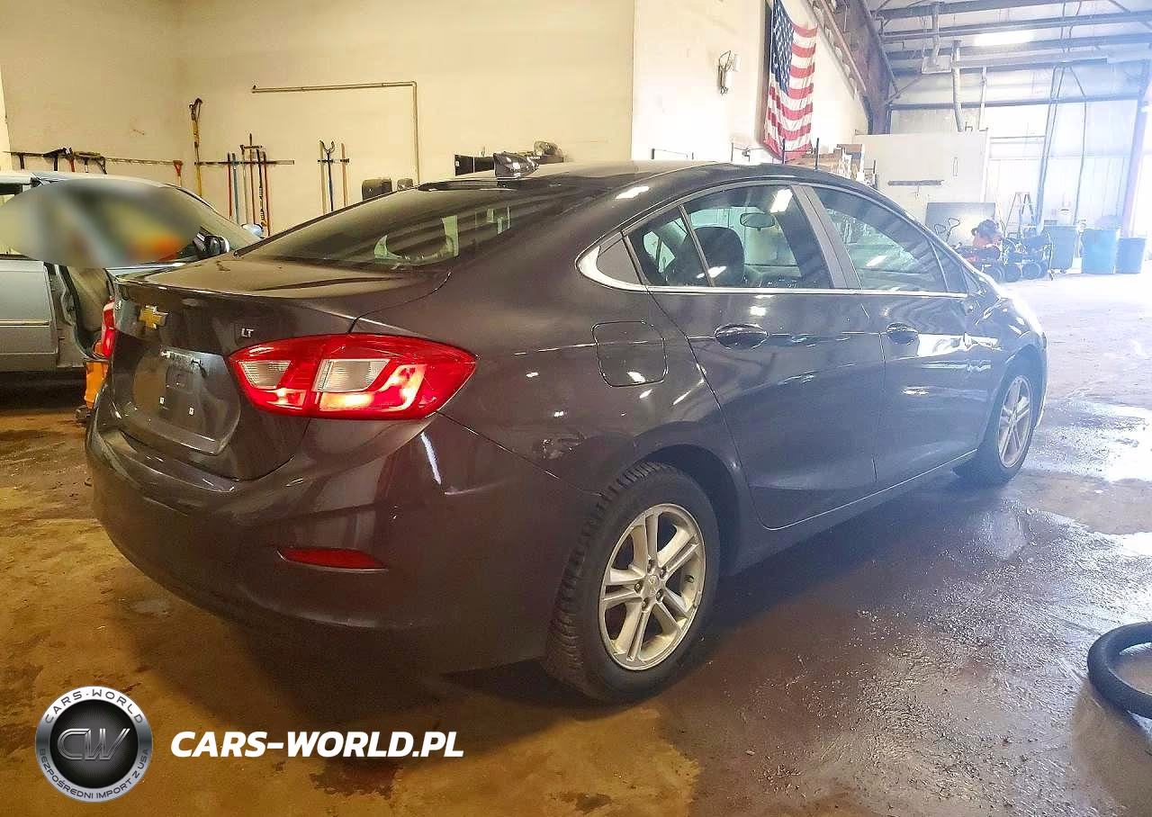 2017 Chevrolet Cruze Lt VIN:1G1BE5SM3H7109684 - 3