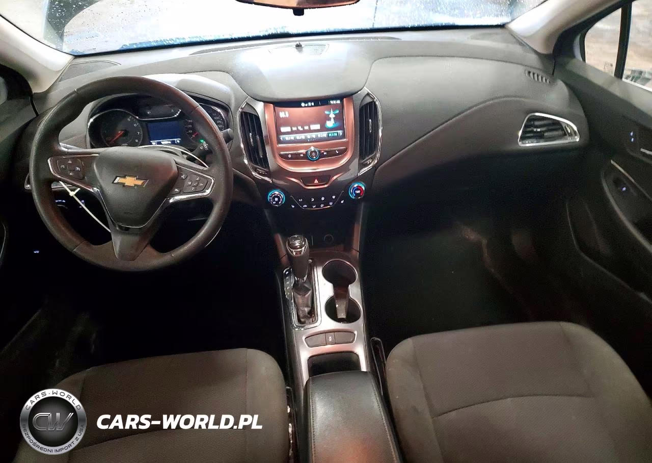 2017 Chevrolet Cruze Lt VIN:1G1BE5SM3H7109684 - 8