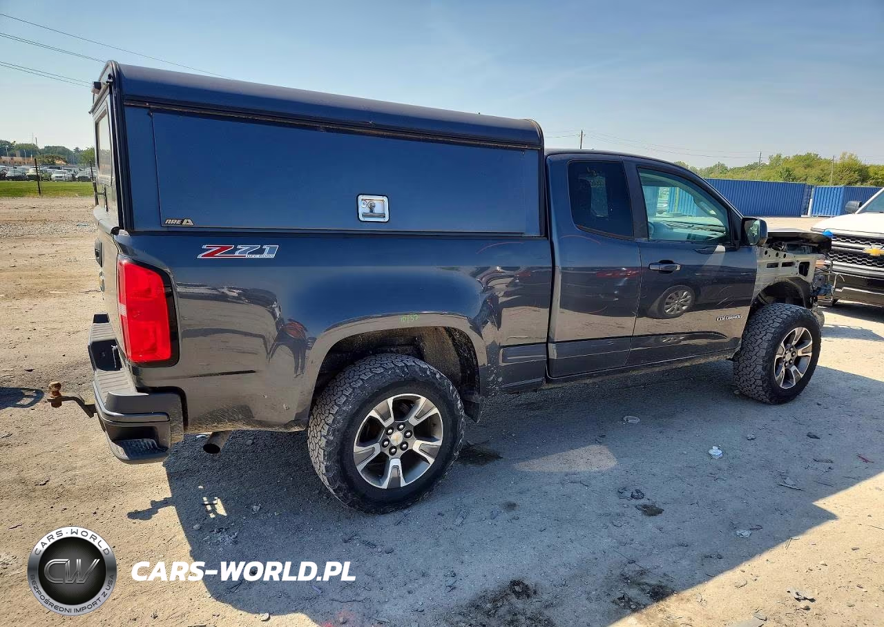 2017 Chevrolet Colorado Z71 VIN:1GCHTDEN7H1205620 - 3