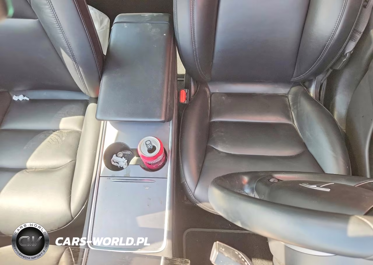 2019 Tesla Model 3 VIN:5YJ3E1EB8KF237502 - 9