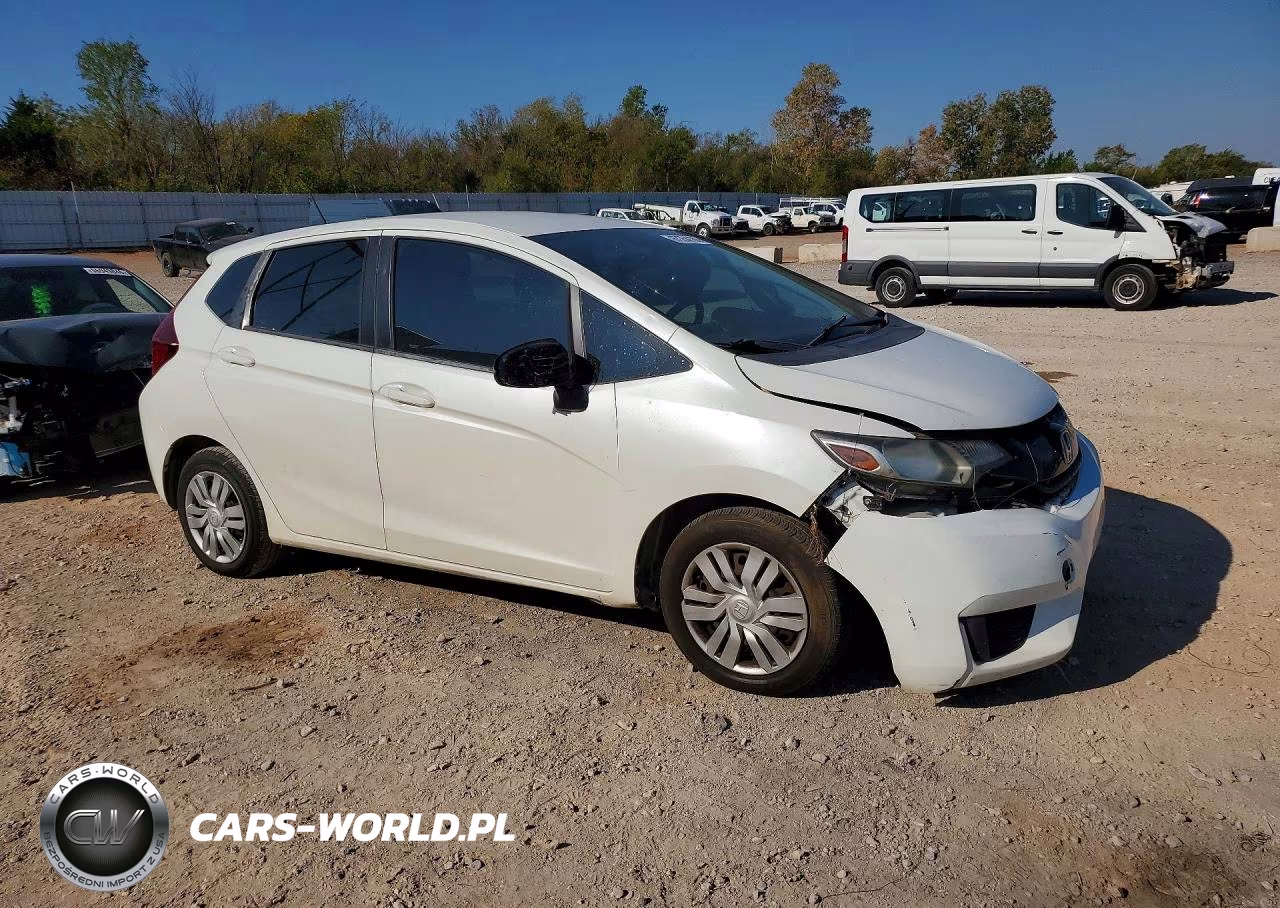 2017 Honda Fit Lx VIN:JHMGK5H50HS010807 - 4