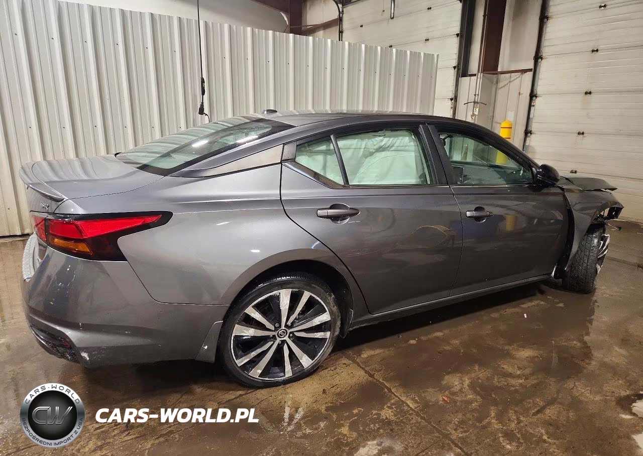 2019 Nissan Altima Sr VIN:1N4BL4CW2KN306250 - 3