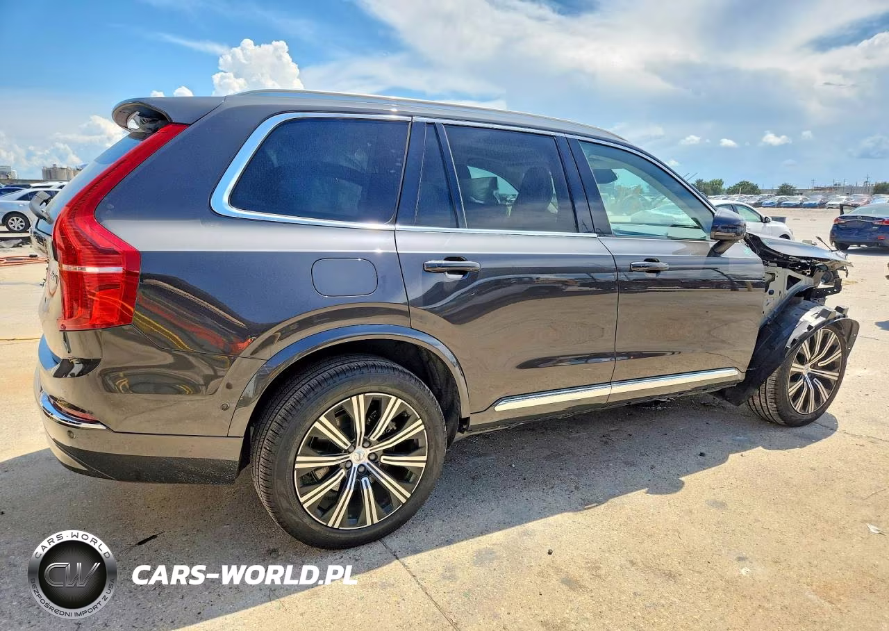 2023 Volvo Xc90 Plus VIN:YV4062PNXP1927052 - 3